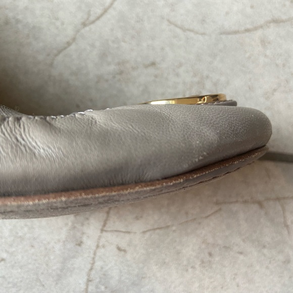 Tory Burch Caroline ballet flats! Size 7.5. Previously worn and loved! - Picture 7 of 10